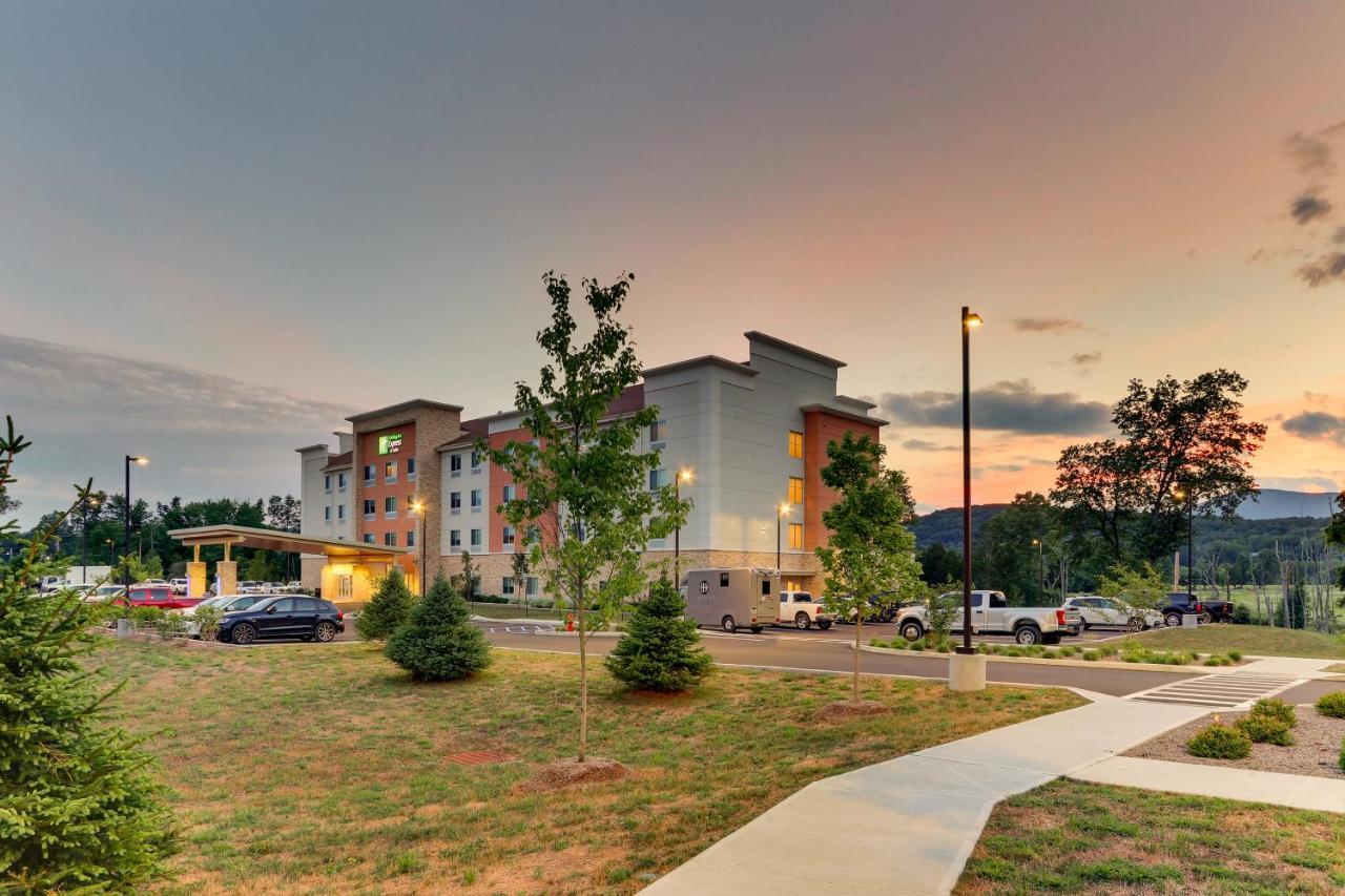 Holiday Inn Express & Suites - Saugerties - Hudson Valley By Ihg Luaran gambar